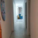 דירה Hola *
