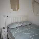Hola * גאנדיה