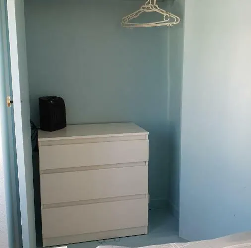 Apartman Hola *